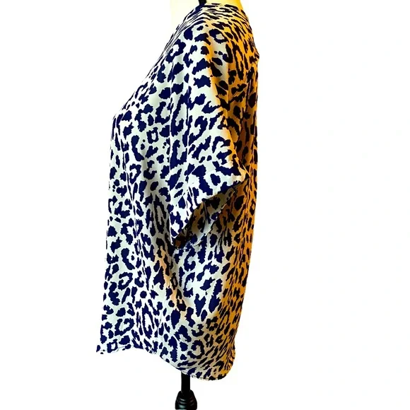 Lush Navy Leopard Hi-Lo Top Small - Picture 4 of 7